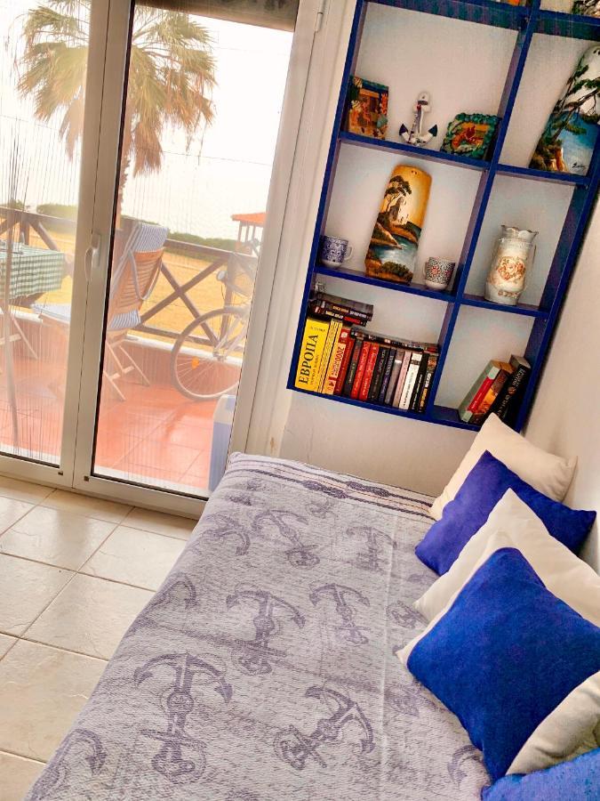 On The Beach Apartment Polychrono Exterior photo